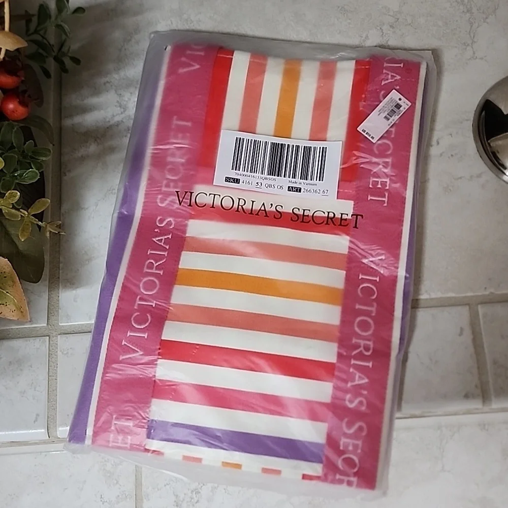 💜💕 VICTORIA'S SECRET STRIPED TOTE BAG 💕💜